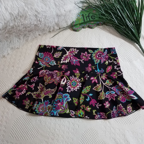 Victoria Secret Mini skirt - Picture 1 of 7